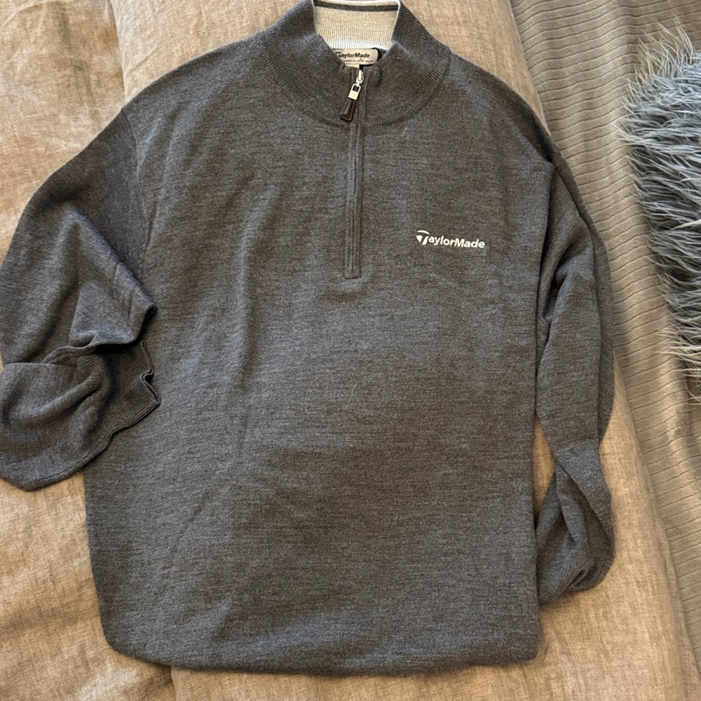TaylorMade Gray Zip Up Sweater